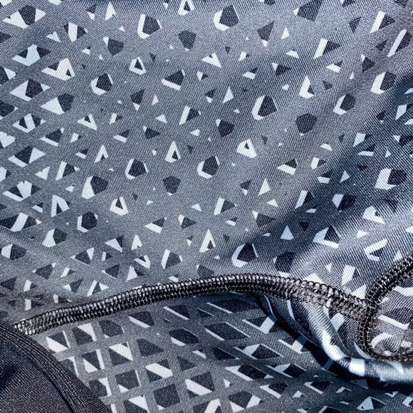 yoga pants - Picture 2 of 2